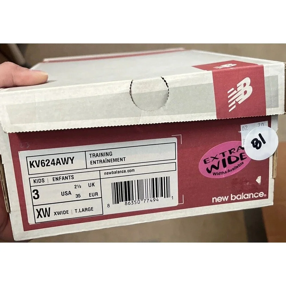 New Balance White  Big Kid 624 Hook and Loop Uniform Sneakers Shoes SZ 3 X Wide
